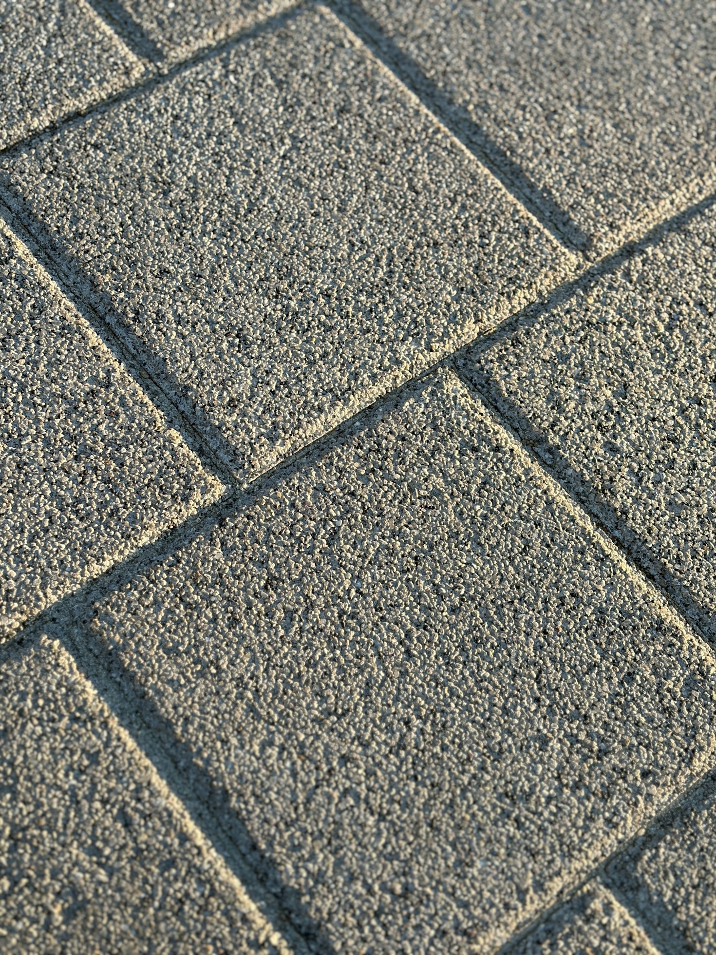 A importância da sinalização tátil na acessibilidade urbana